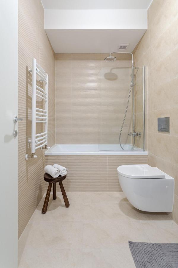 Il Lago - Azur - Cozy Luxurious Smart Home By The Lake Voluntari Exterior foto